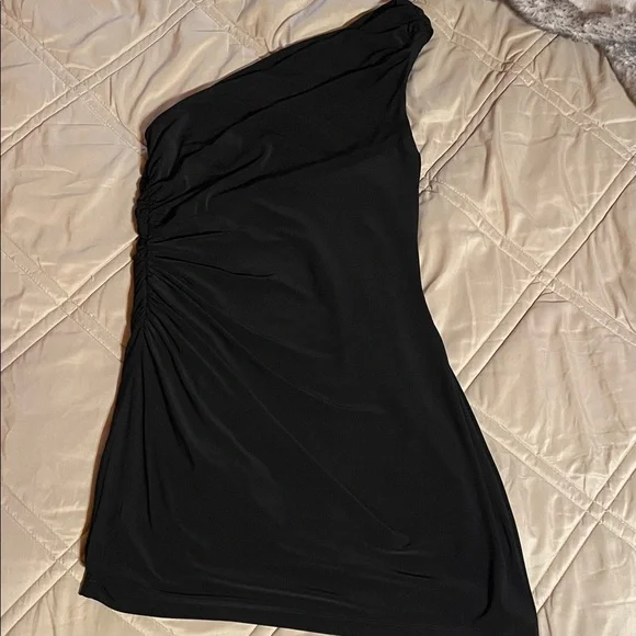 Lauren Ralph Lauren Black One-Shoulder Dress - Picture 5 of 5